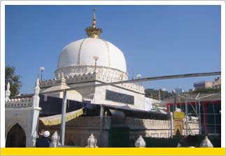 The Dargah Tour